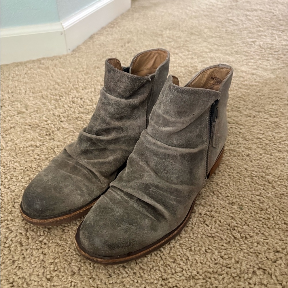 Sofft Women’s Suede Beckie Boot